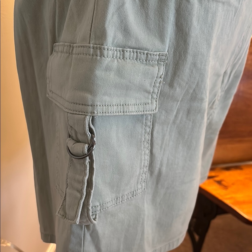 Utility Short Sleeve Romper - Picture 4 of 7